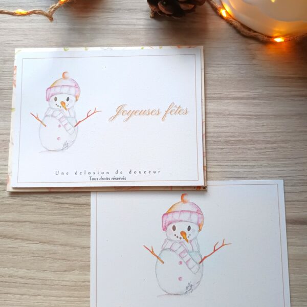 Un bonhomme de neige heureux